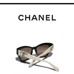 CHANEL CREAM AND BLACK SUNGLASSES CRYSTAL 5456QA C501S5